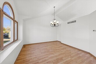 1424 Phoenix Ln in Joliet, IL - Building Photo - Building Photo