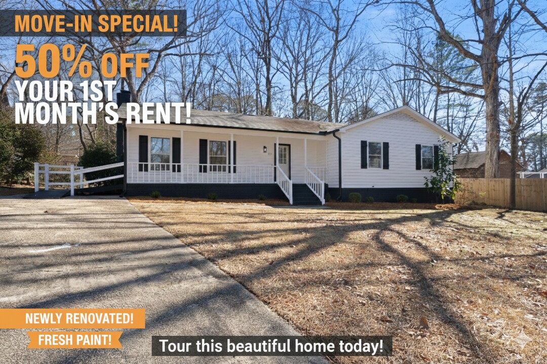 215 Mayodan Dr in Cary, NC - Building Photo