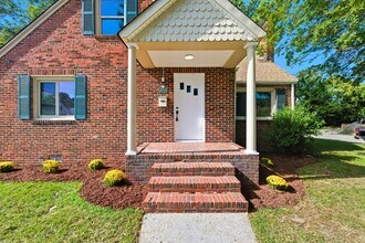 9253 Marlow Ave in Norfolk, VA - Building Photo - Building Photo