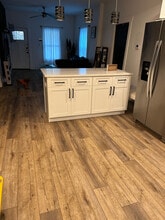 Room in House on Welch St SW in Atlanta, GA - Building Photo - Building Photo