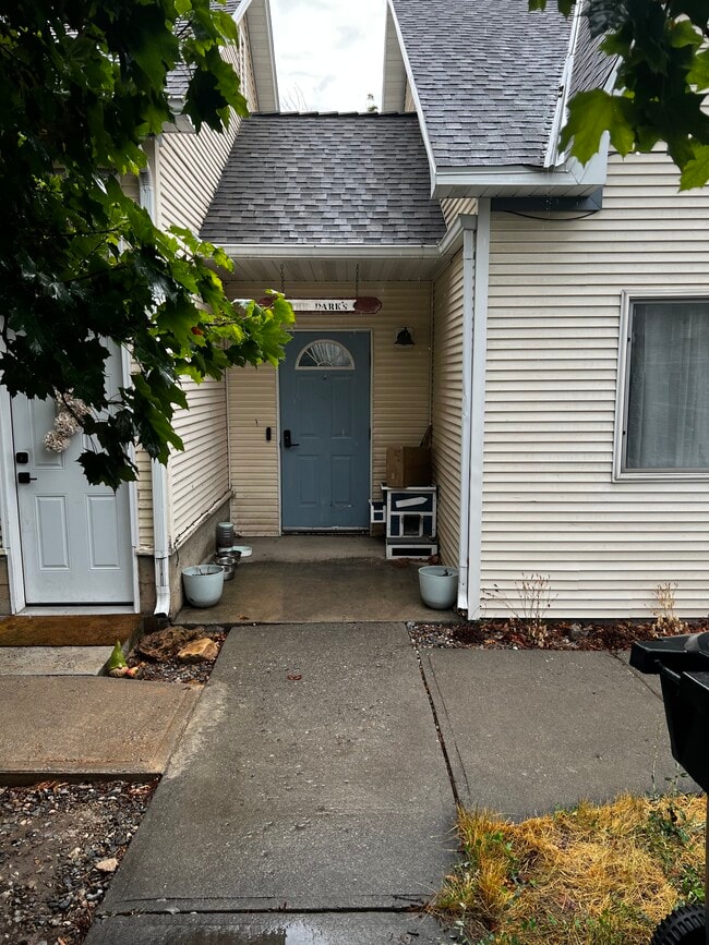 property at 93 E 100 S