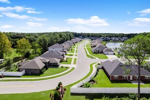 Kaeleighs Crossing in Jacksonville, FL - Building Photo