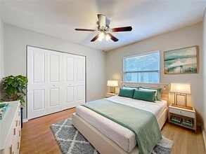 2707 Lakeville Dr in Tampa, FL - Building Photo - Building Photo