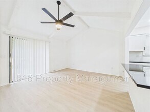 12006 Smalley Ave in Grandview, MO - Building Photo - Building Photo