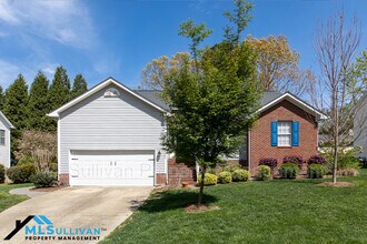 2305 Fordcrest Dr in Apex, NC - Building Photo - Building Photo