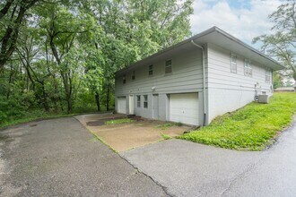 3013 67th St in Urbandale, IA - Building Photo - Building Photo