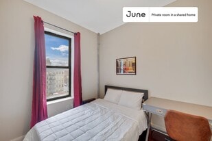 Room in Shared 4 bed/1 bath home in New York, NY - Building Photo