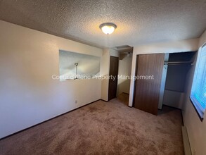 147 E Willow Tree Ln in Hayden, ID - Building Photo - Building Photo