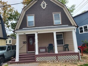 926 Greenwood Ave in Ann Arbor, MI - Building Photo - Building Photo