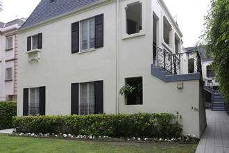336 N Palm Dr in Beverly Hills, CA - Foto de edificio - Building Photo