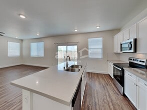 6118 Theodore St in North Las Vegas, NV - Building Photo - Building Photo