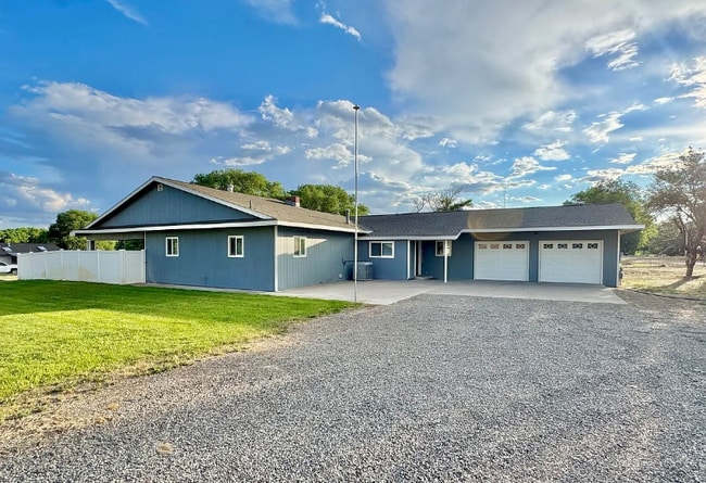 property at 4905 Linda Ln