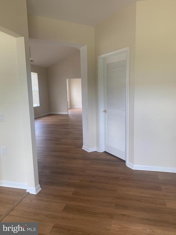 207 Devon Ln in Hainesport, NJ - Building Photo - Building Photo