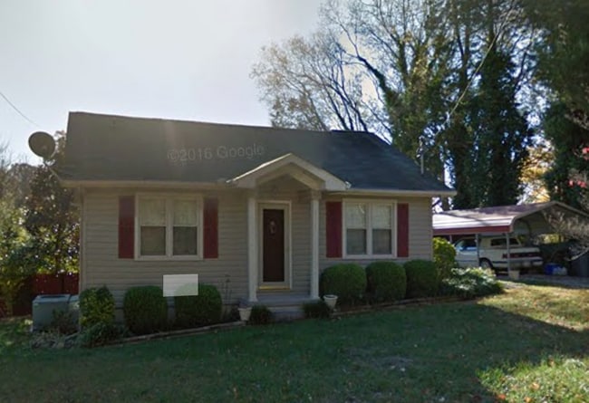 property at 171 W Meeting St