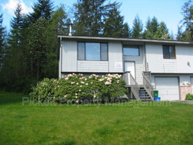 property at 4844 Lupine Ln NW