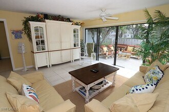 341 3rd Ave S in Naples, FL - Building Photo - Building Photo