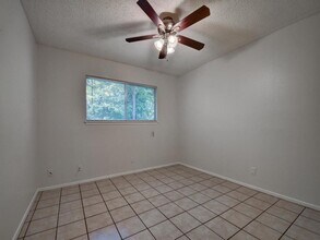 9003 Little Walnut Pkwy in Austin, TX - Building Photo - Building Photo