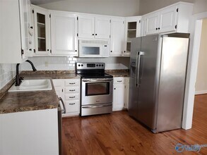 805 Stevens Ave NE in Huntsville, AL - Building Photo - Building Photo