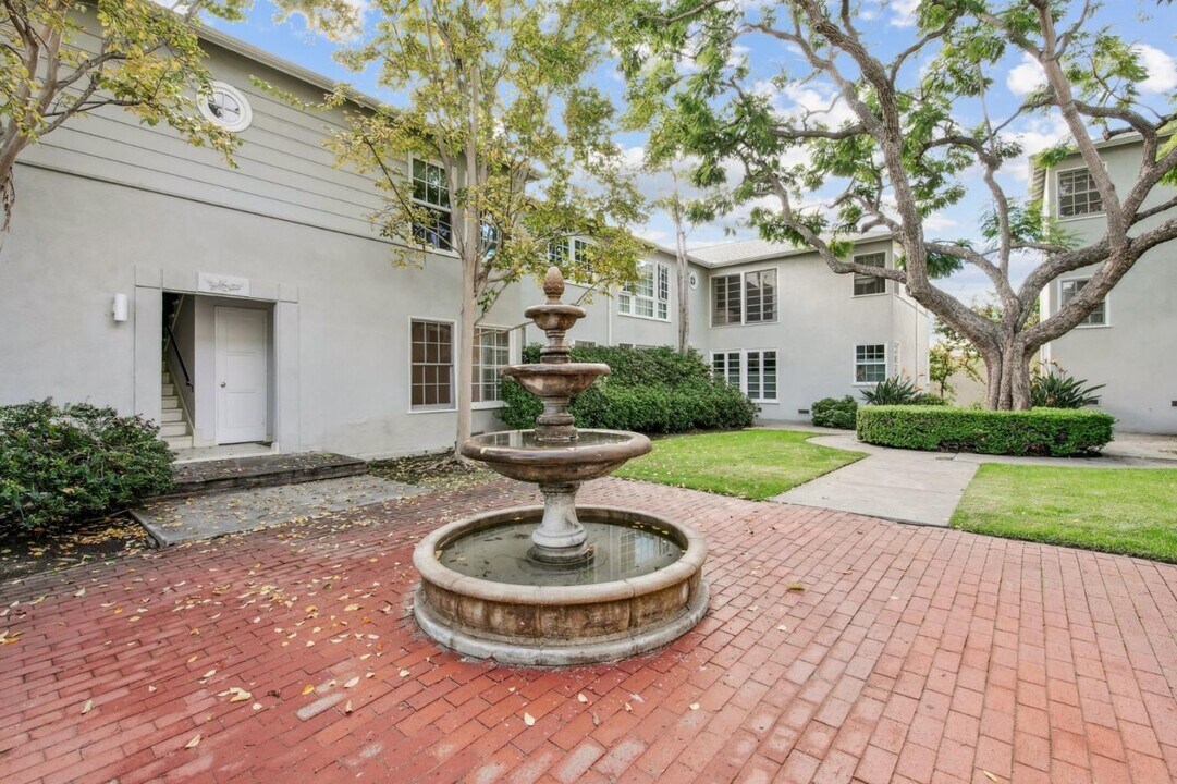 1032 19th St in Santa Monica, CA - Building Photo