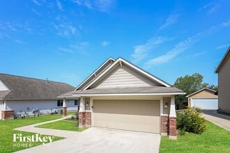 315 Willow Grove Dr in San Antonio, TX - Building Photo - Building Photo