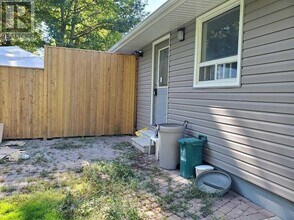 20437 Yonge St in East Gwillimbury, ON - Building Photo - Building Photo