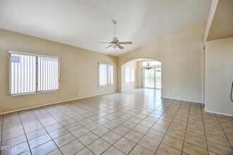 9021 W Escuda Dr in Peoria, AZ - Building Photo - Building Photo