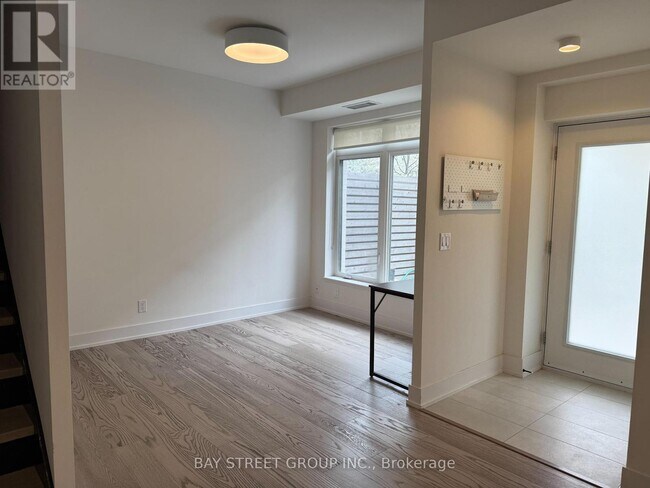 55-TH55 Nicholas Ave