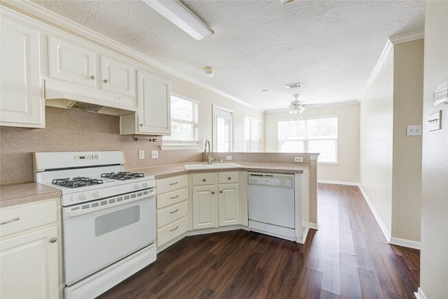 property at 1206 Grunwald Heights Blvd