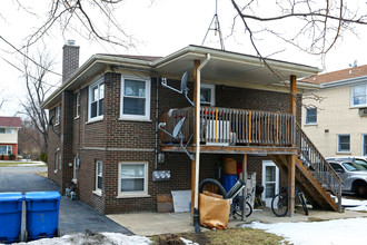 323 S Hale St in Addison, IL - Building Photo - Building Photo