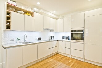 8 Worcester Sq, Unit 1 in Boston, MA - Building Photo - Building Photo