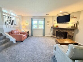 2518 Lowman Dr in Bloomington, IL - Building Photo - Building Photo