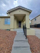 1931 Leaning Oak Dr in Fairfield, CA - Building Photo - Building Photo