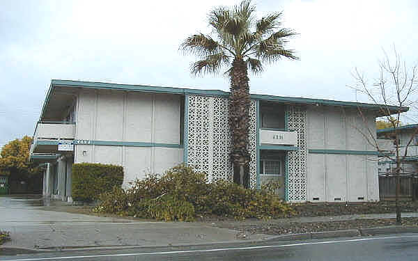 4634 Campbell Ave in San Jose, CA - Foto de edificio - Building Photo