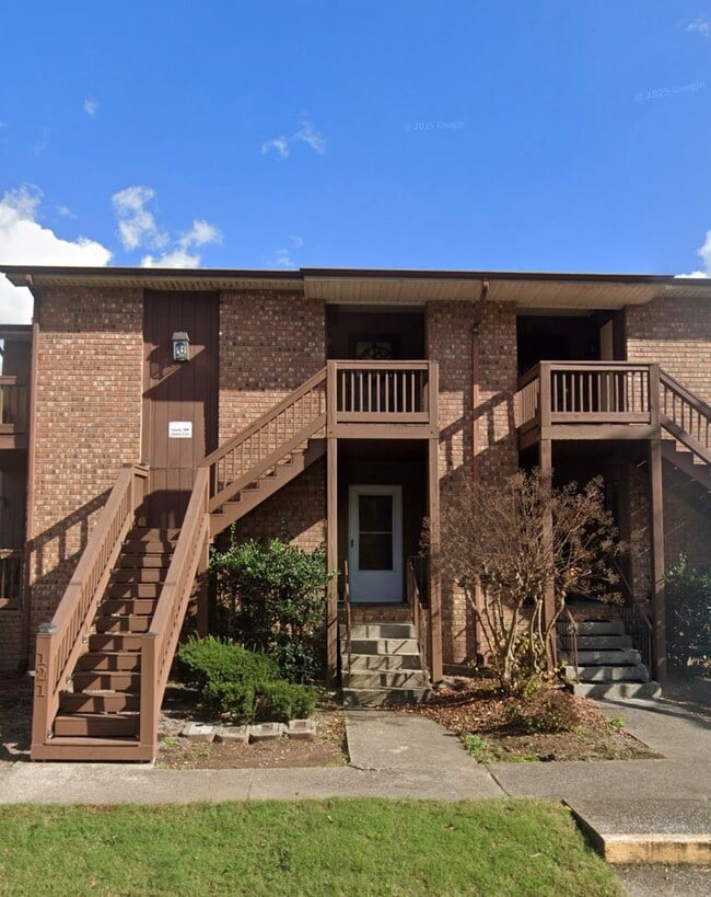 property at 119 Brooke Castle Dr