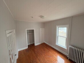 925 Minnesota St in Oshkosh, WI - Foto de edificio - Building Photo