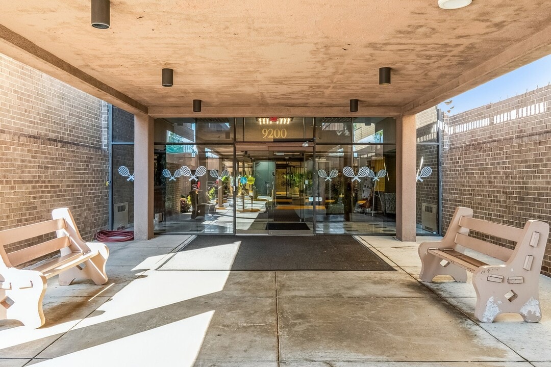 9200 Edwards Way, Unit 505 in Hyattsville, MD - Building Photo