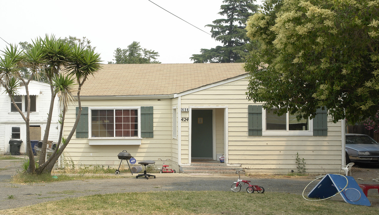 424 W 20th St in Antioch, CA - Building Photo