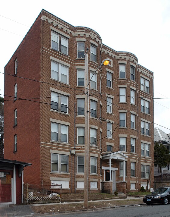 Clinton Avenue Apartments in Holyoke, MA - Building Photo