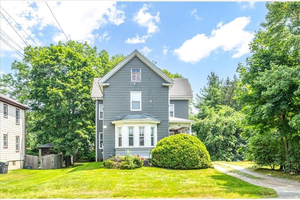40 Whitehall St in Dedham, MA - Building Photo
