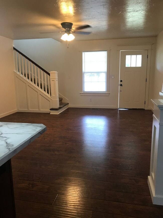 4555 S Graystone Ct in Springfield, MO - Building Photo - Building Photo
