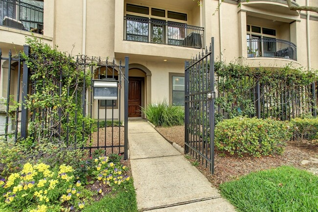 property at 1403 Rosedale St