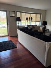 106 E Valley Creek Rd in Plymouth Meeting, PA - Building Photo - Building Photo
