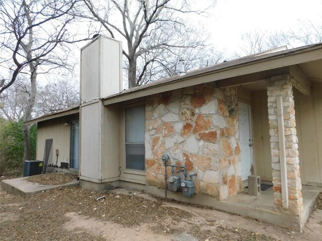 12812 Tomanet Trail