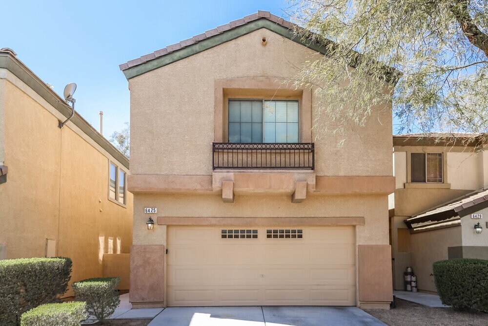 6425 N Butterfly Sky St in North Las Vegas, NV - Building Photo