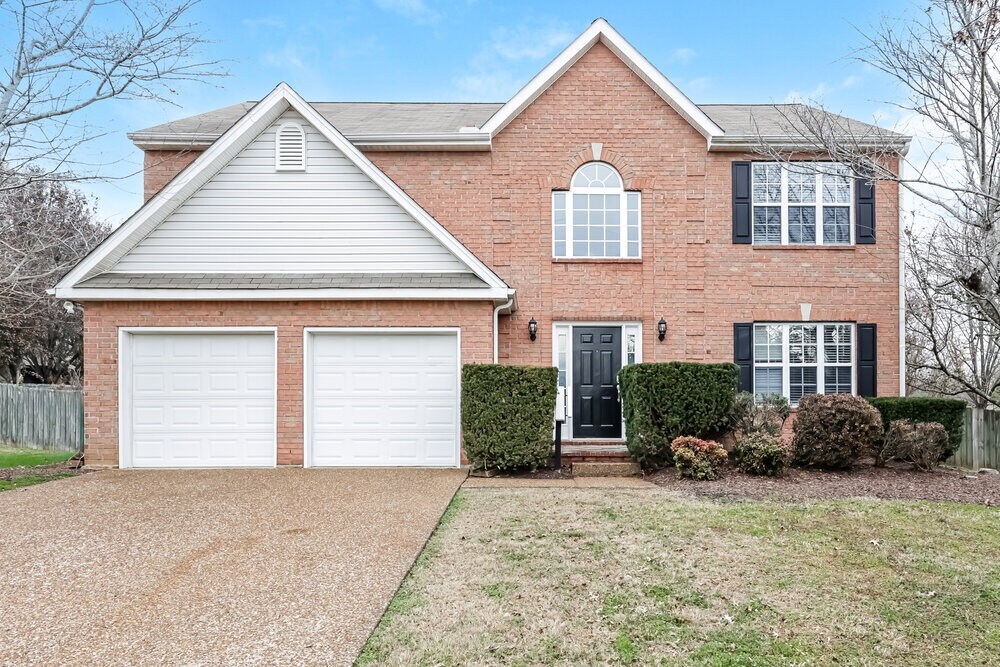 2907 Churchill Ln in Thompson's Station, TN - Foto de edificio