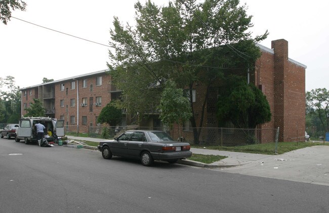 Magnolia Condominiums in Washington, DC - Foto de edificio - Building Photo