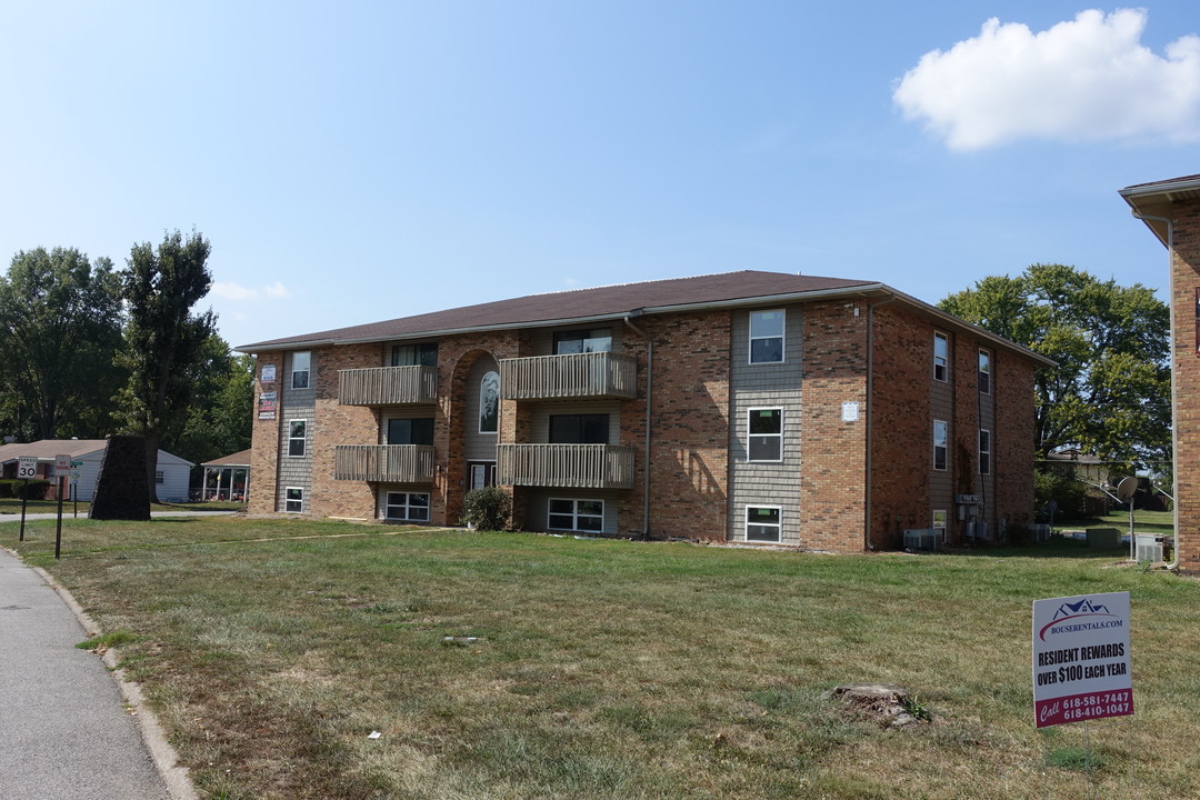 Bouse Apartment Homes in Belleville, IL - Building Photo