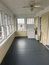 327 Bell Ave, Unit 2 in Altoona, PA - Building Photo - Building Photo