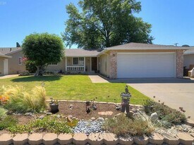 10644 Campana Way in Rancho Cordova, CA - Building Photo