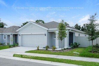 8036 Majestic Palms Ct in Venice, FL - Building Photo - Building Photo